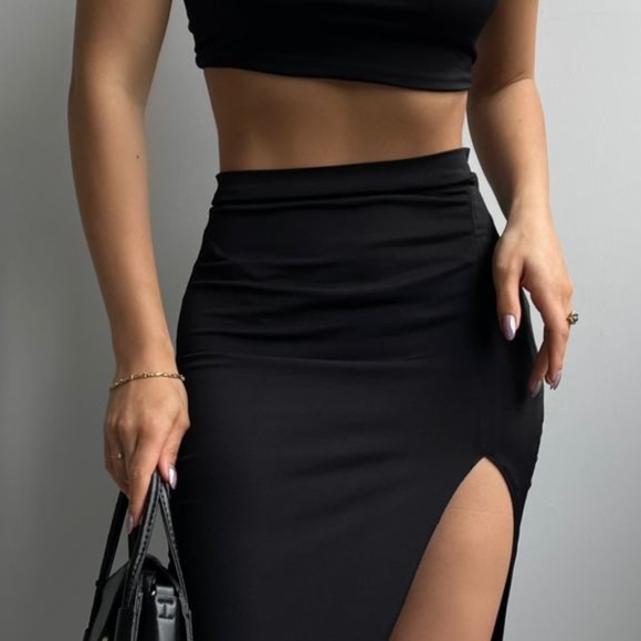 Two Piece Skirt Set - Picture 4 of 4